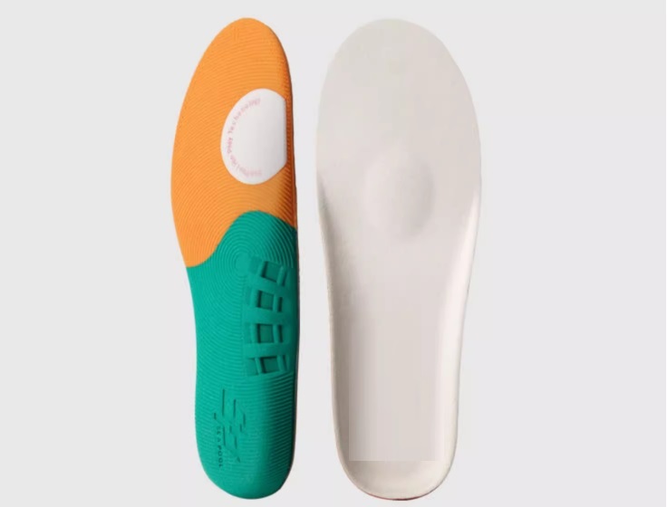 Application of colored EVA in insoles